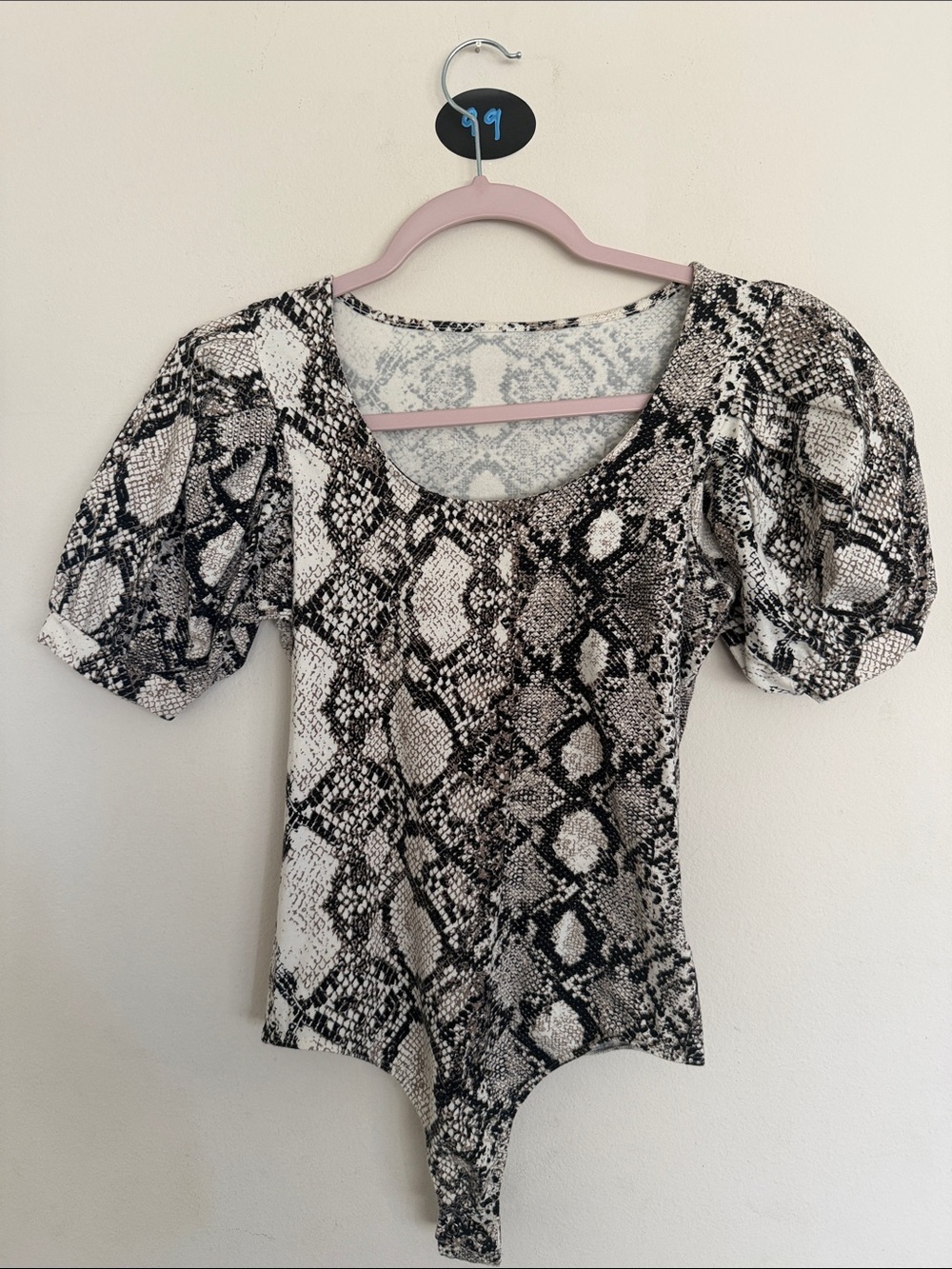 Express Snake-Print Puff Sleeve Bodysuit - Black, White & Gray